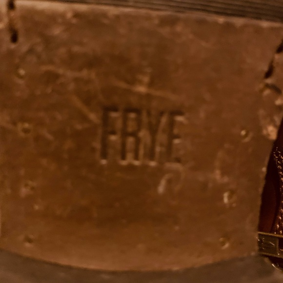 FRYE Boots Brown Zipper Broken on one boot but still can be zipped - Picture 8 of 10
